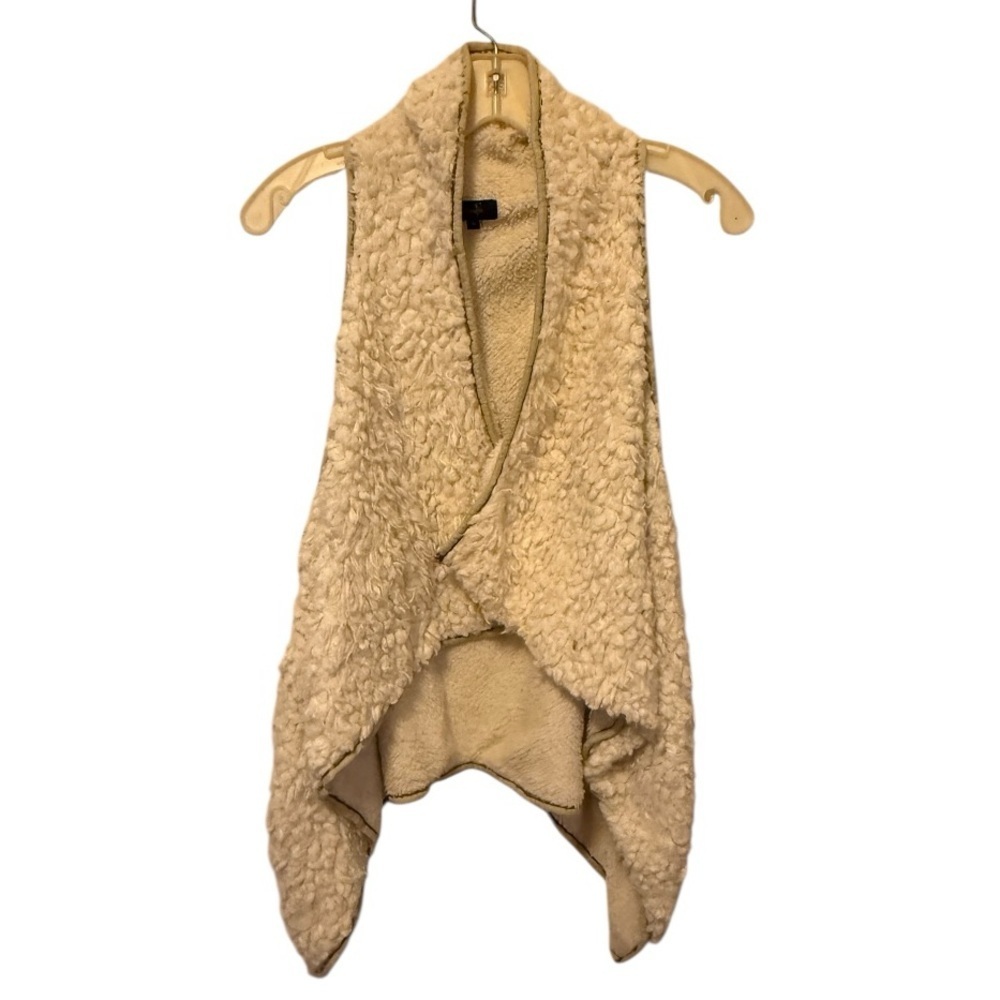 Ontwelfth Sherpa Vest
